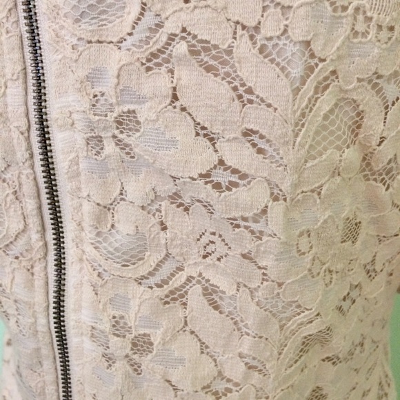 Tulle Lace Dress - Picture 5 of 6